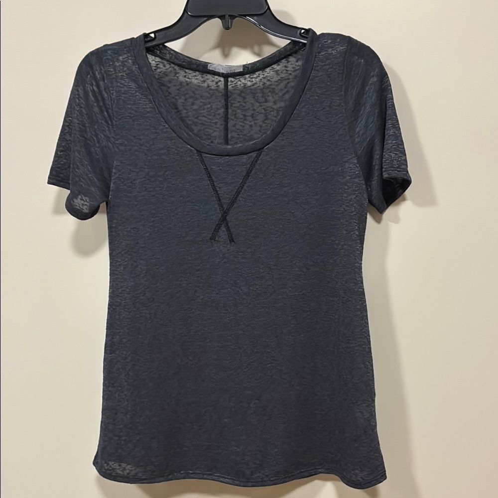 Frumos short sleeve top small